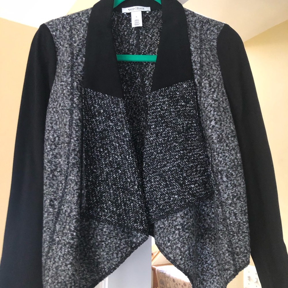 White House/black market short jacket